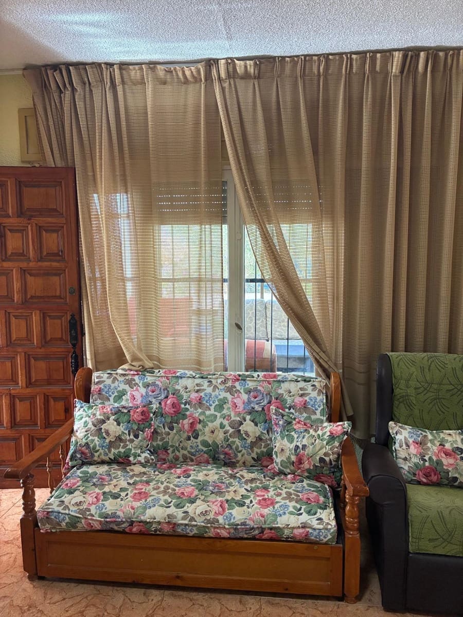 4 quarto Moradia para venda em Torrevieja com piscina - 375 000 € (Ref: 9453616)