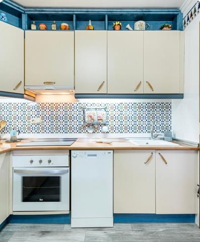 3 slaapkamer Bungalow te huur in El Moncayo, Guardamar del Segura met zwembad - € 1.000 (Ref: 9532646)