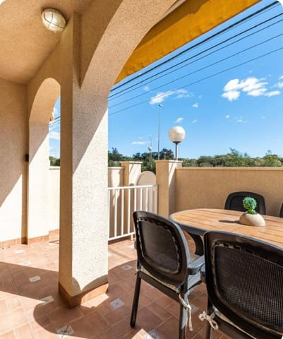 3 slaapkamer Bungalow te huur in El Moncayo, Guardamar del Segura met zwembad - € 1.000 (Ref: 9532646)