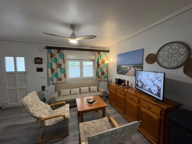 3 slaapkamer Bungalow te huur in El Moncayo, Guardamar del Segura met zwembad - € 1.000 (Ref: 9532646)