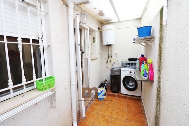 2 sovrum Bungalow att hyra i Daya Nueva med pool - 750 € (Ref: 9588417)