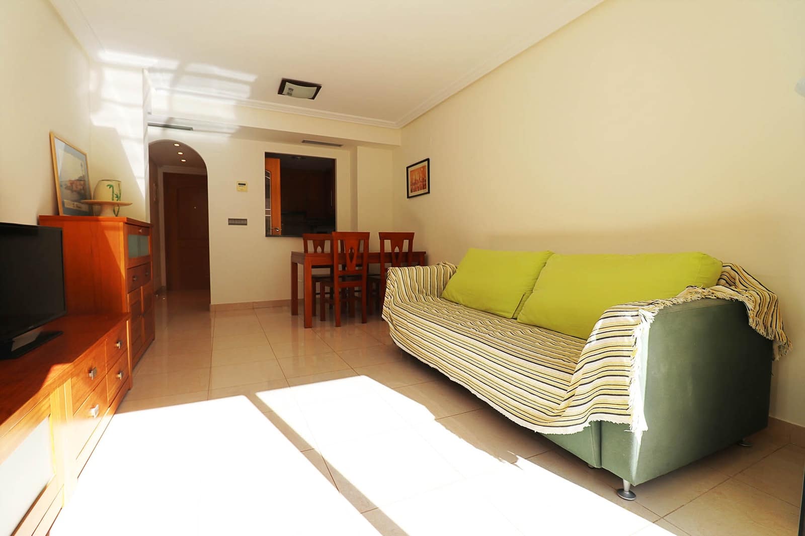 2 soveværelse Lejlighed til leje i Guardamar del Segura - € 750 (Ref: 9685244)