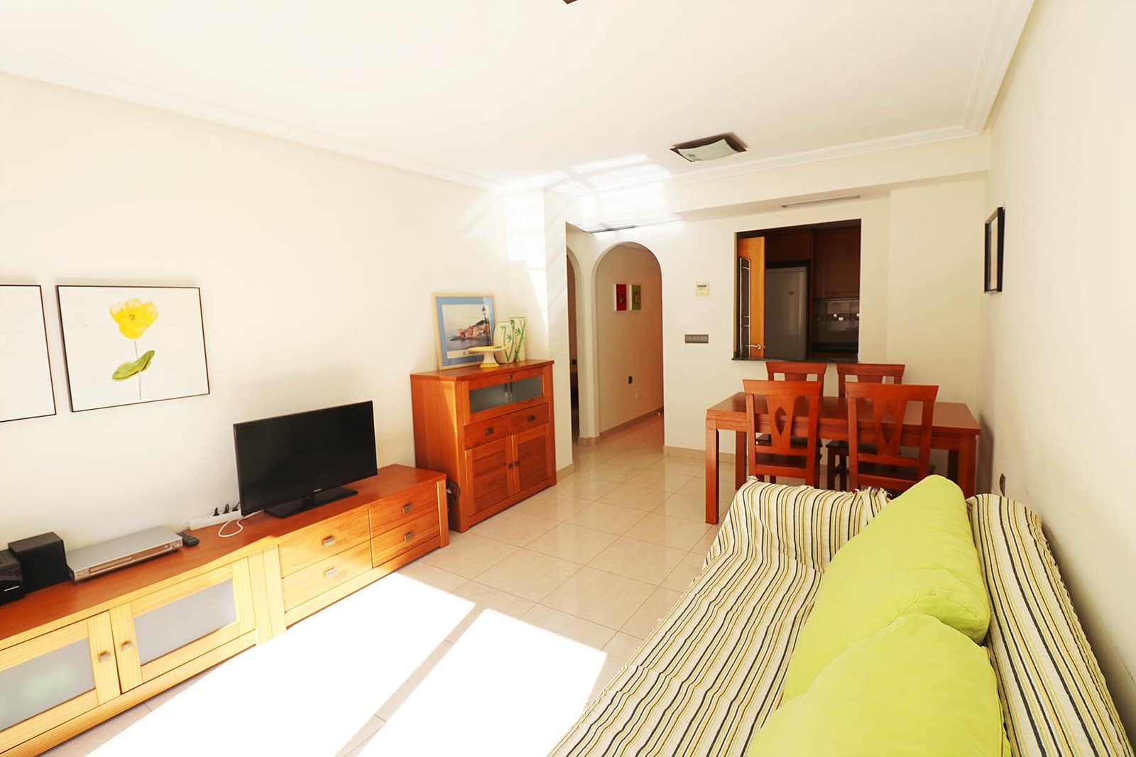 2 soveværelse Lejlighed til leje i Guardamar del Segura - € 750 (Ref: 9685244)