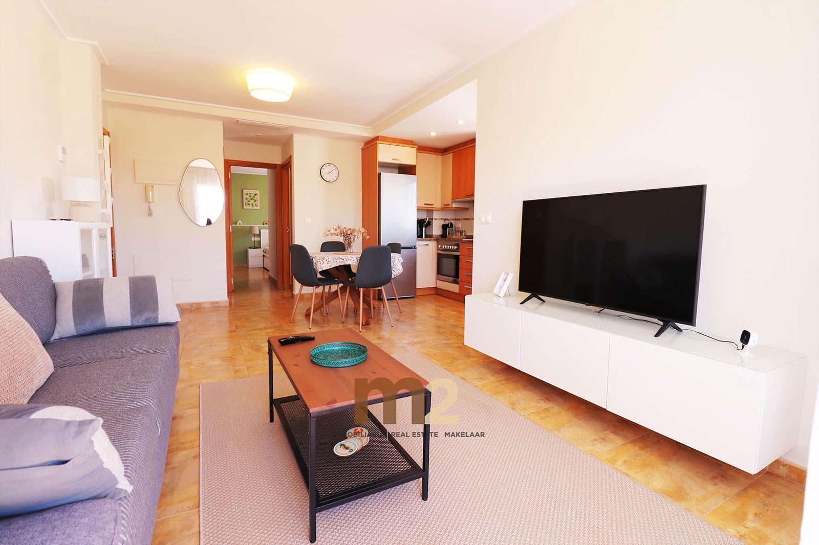 Apartamento de 2 habitaciones en Guardamar del Segura en alquiler con piscina garaje - 750 € (Ref: 9685667)