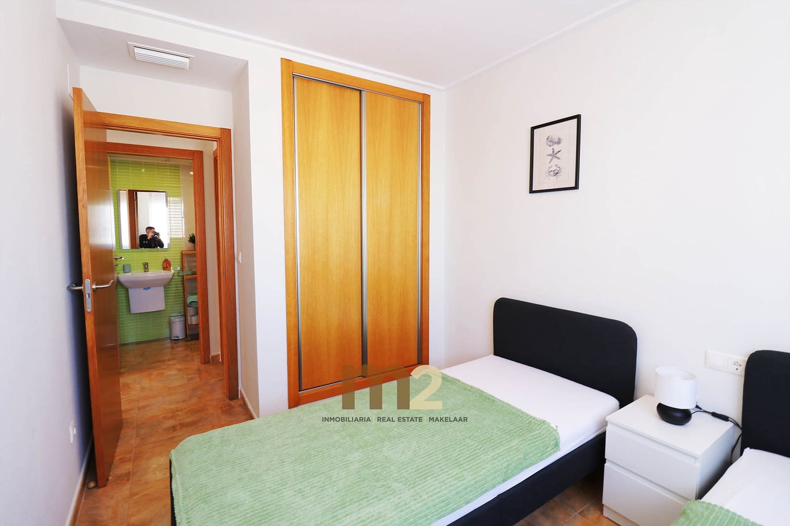 Apartamento de 2 habitaciones en Guardamar del Segura en alquiler con piscina garaje - 750 € (Ref: 9685667)