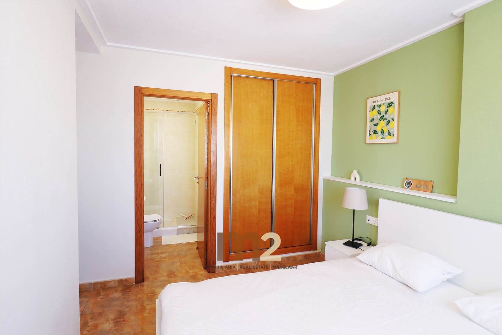 Apartamento de 2 habitaciones en Guardamar del Segura en alquiler con piscina garaje - 750 € (Ref: 9685667)