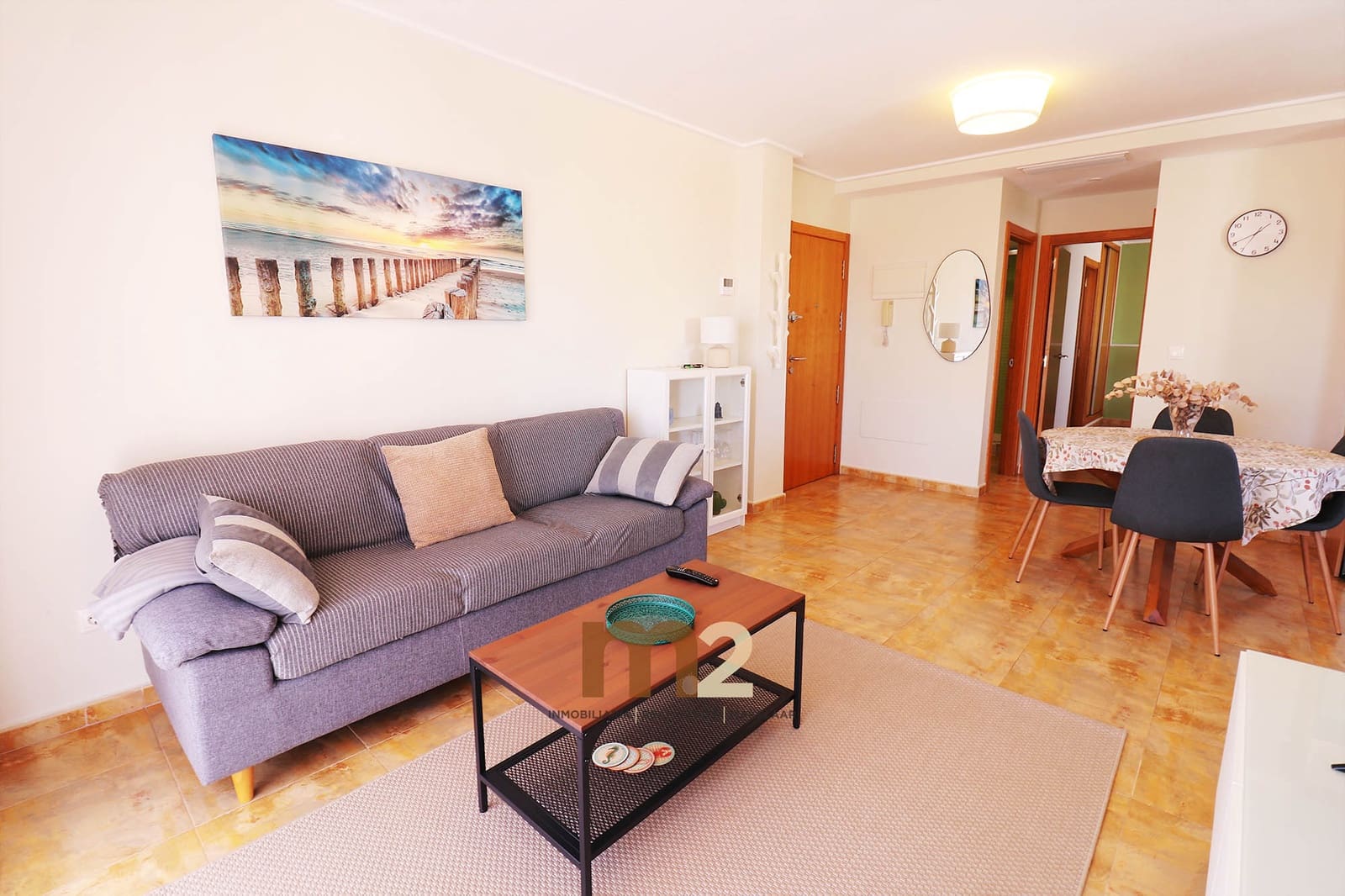 Apartamento de 2 habitaciones en Guardamar del Segura en alquiler con piscina garaje - 750 € (Ref: 9685667)