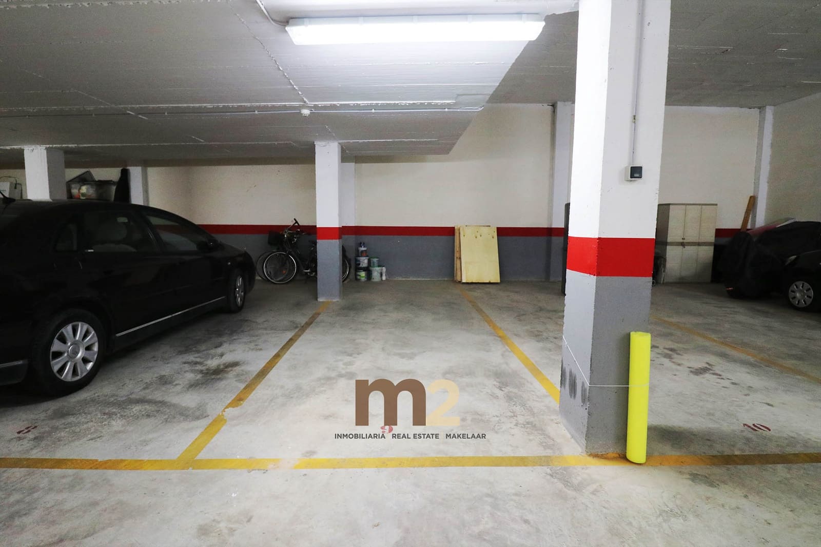 Apartamento de 2 habitaciones en Guardamar del Segura en alquiler con piscina garaje - 750 € (Ref: 9685667)