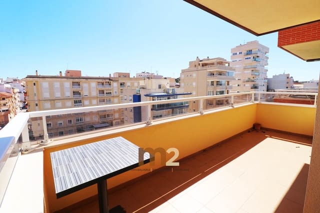 Apartamento de 2 habitaciones en Puerto Deportivo, Guardamar del Segura en alquiler con piscina garaje - 750 € (Ref: 9685667)