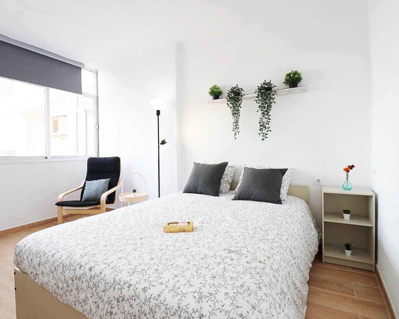 1 bedroom Apartment for rent in Torrevieja with pool - € 600 (Ref: 9730776)