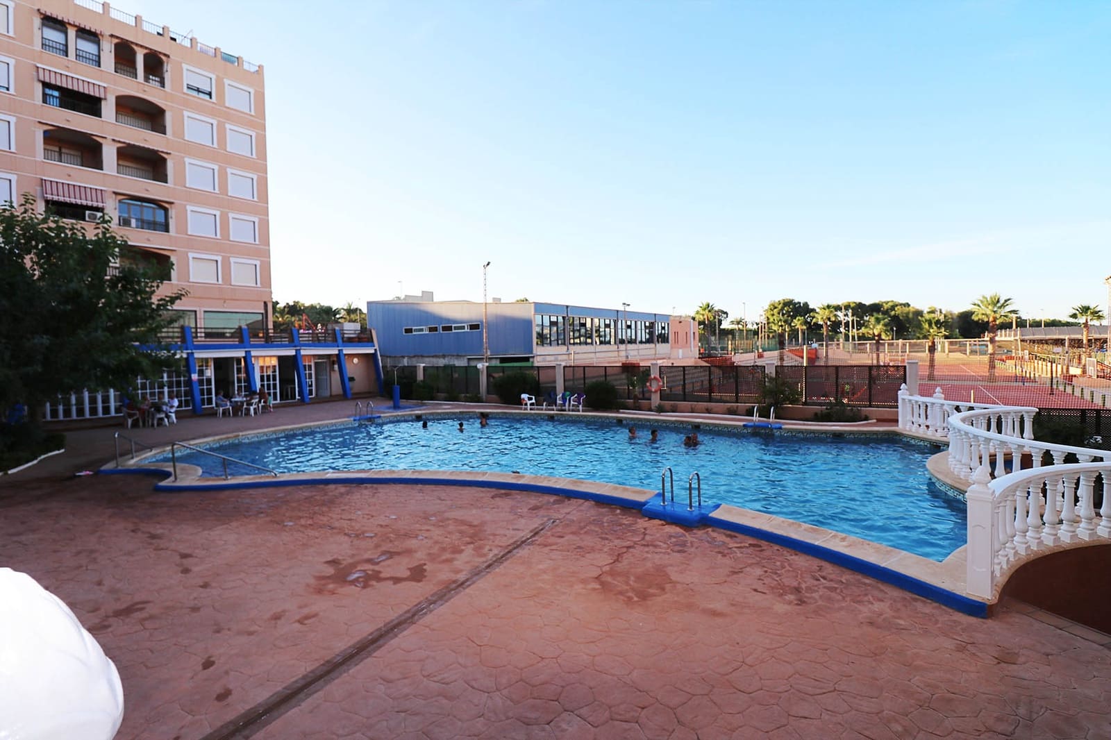 1 slaapkamer Appartement te koop in Guardamar del Segura met zwembad garage - € 148.000 (Ref: 9806922)