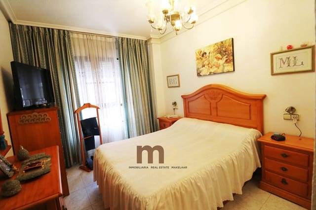 1 slaapkamer Appartement te koop in Guardamar Playa, Guardamar del Segura met zwembad garage - € 148.000 (Ref: 9806922)