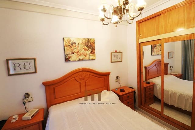 1 slaapkamer Appartement te koop in Guardamar Playa, Guardamar del Segura met zwembad garage - € 148.000 (Ref: 9806922)
