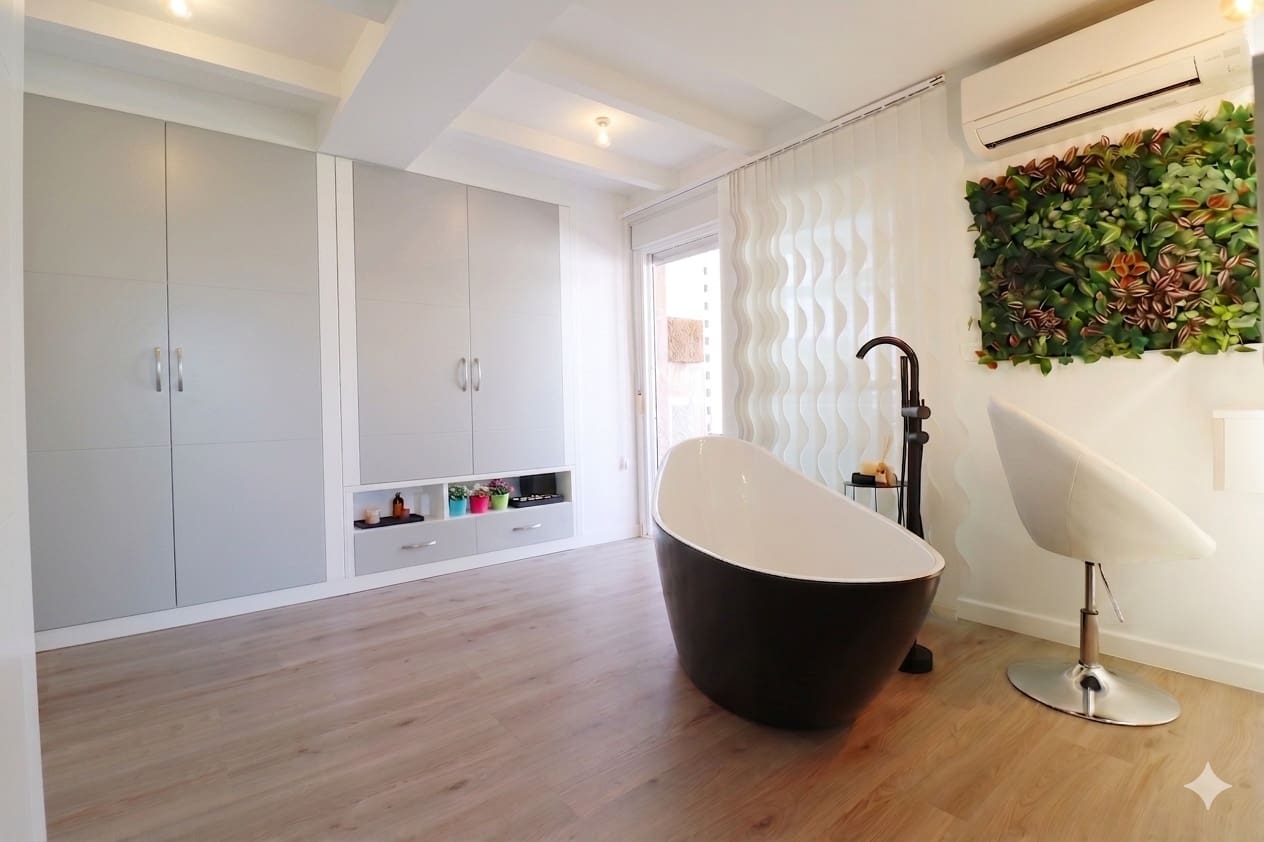 3 bedroom Apartment for sale in Guardamar del Segura with pool garage - € 437,500 (Ref: 9821327)
