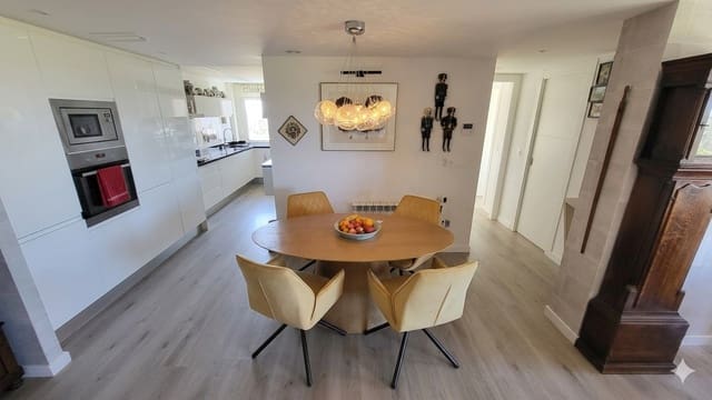 3 slaapkamer Appartement te koop in Zona Pueblo, Guardamar del Segura met zwembad garage - € 437.500 (Ref: 9821327)