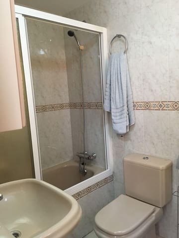 2 soveværelse Strandlejlighed til salg i Guardamar Playa, Guardamar del Segura - € 145.000 (Ref: 9860410)