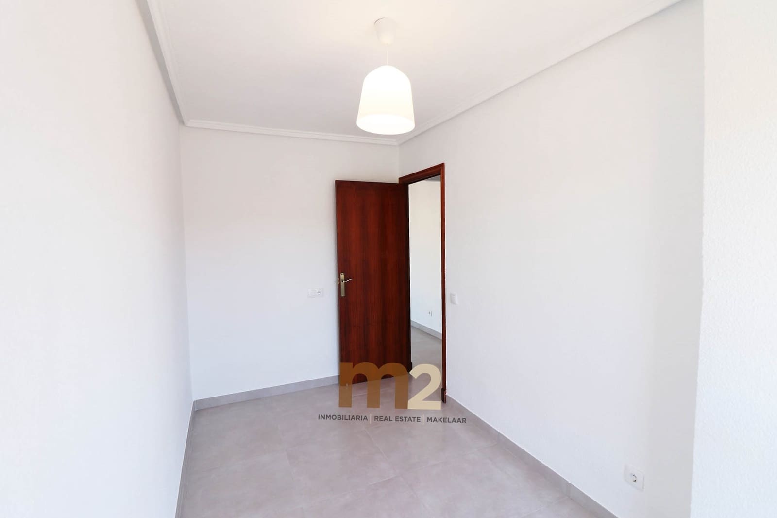 4 makuuhuone Ranta-asunto vuokrattavana paikassa Guardamar del Segura - 990 € (Ref: 9860756)