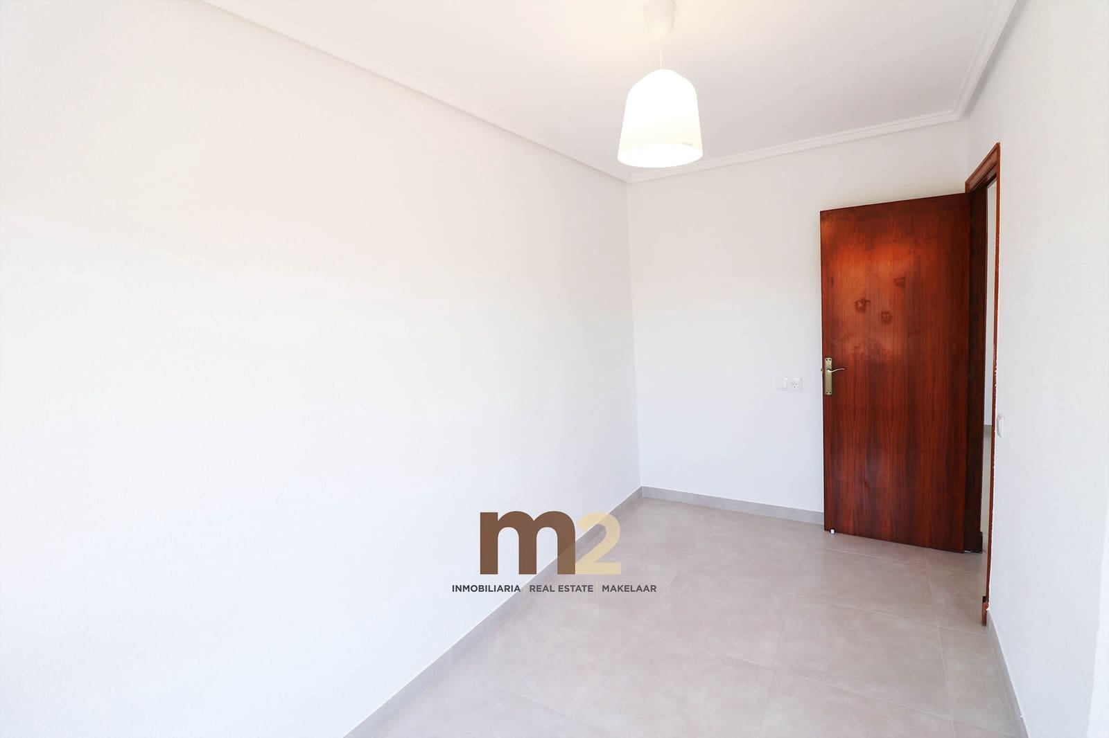 4 makuuhuone Ranta-asunto vuokrattavana paikassa Guardamar del Segura - 990 € (Ref: 9860756)