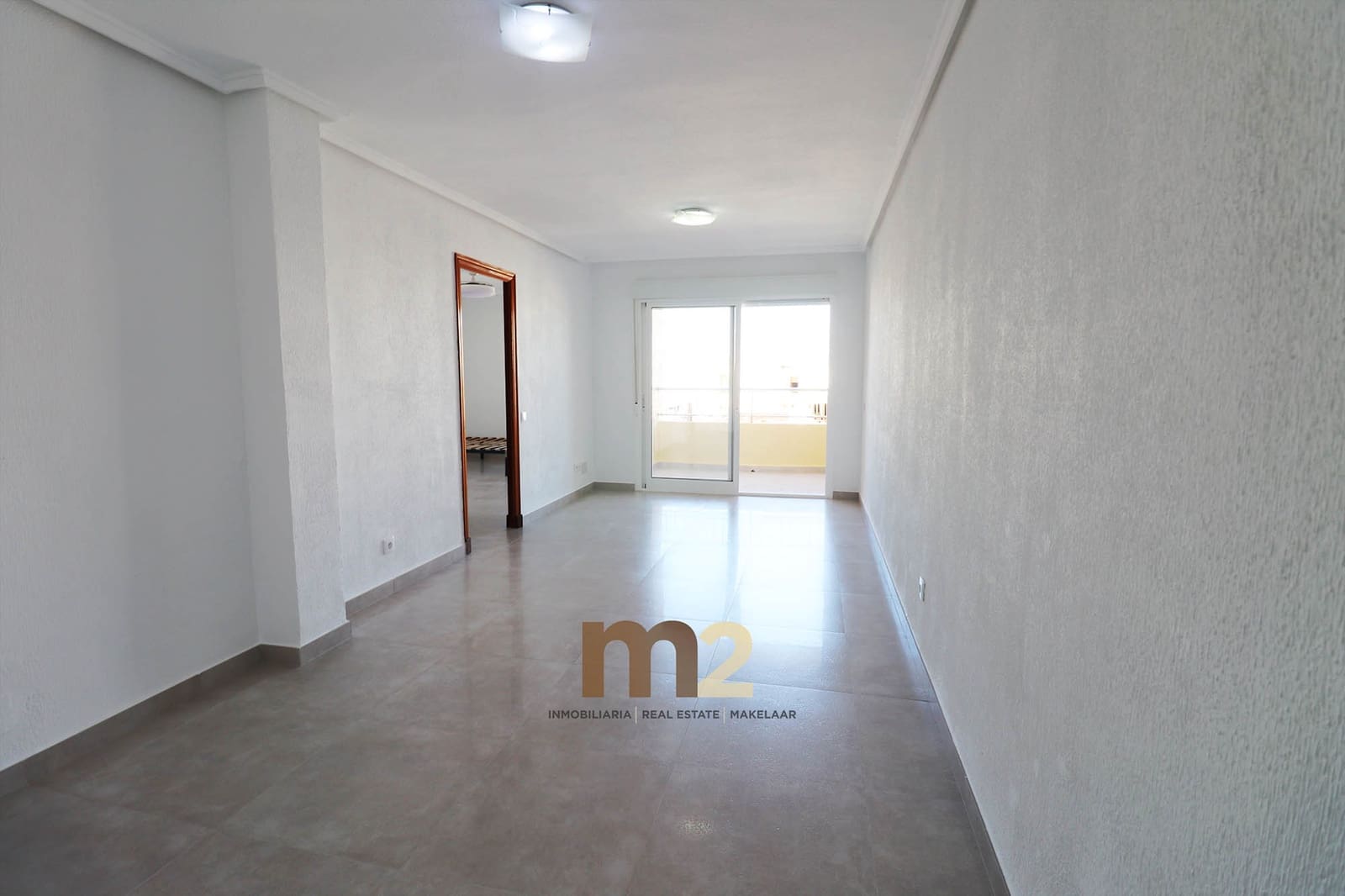 4 makuuhuone Ranta-asunto vuokrattavana paikassa Guardamar del Segura - 990 € (Ref: 9860756)