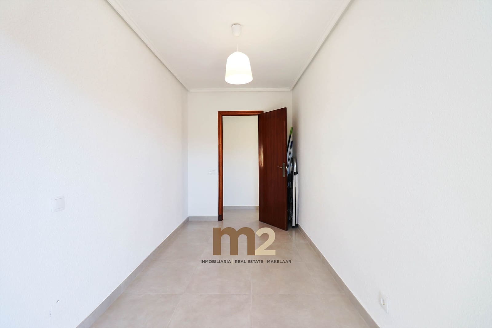 4 makuuhuone Ranta-asunto vuokrattavana paikassa Guardamar del Segura - 990 € (Ref: 9860756)