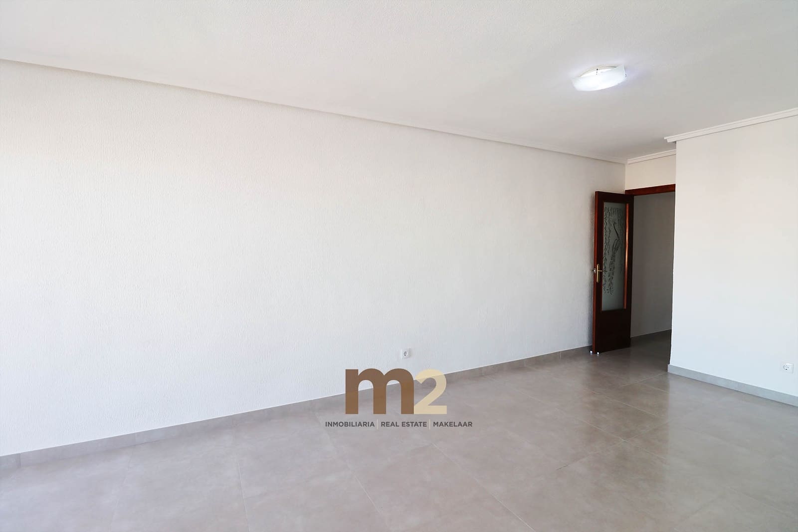 4 makuuhuone Ranta-asunto vuokrattavana paikassa Guardamar del Segura - 990 € (Ref: 9860756)