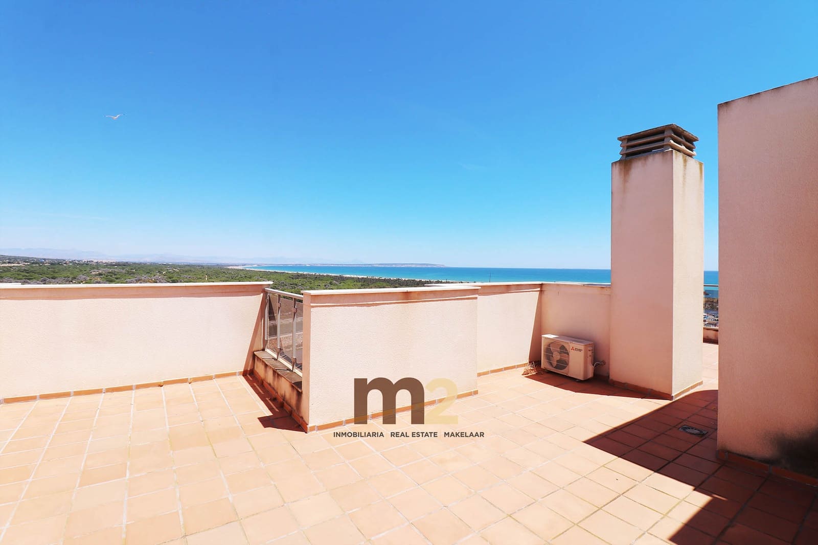 3 bedroom Penthouse for sale in Guardamar del Segura with pool garage - € 380,000 (Ref: 9861057)