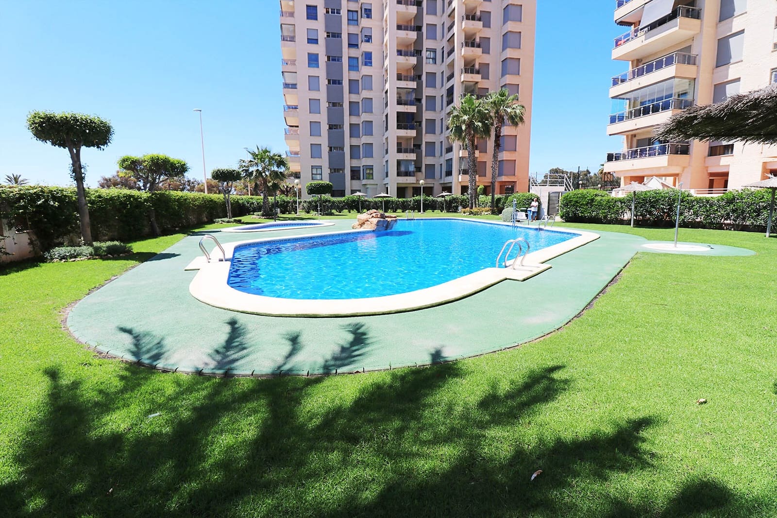 3 bedroom Penthouse for sale in Guardamar del Segura with pool garage - € 380,000 (Ref: 9861057)