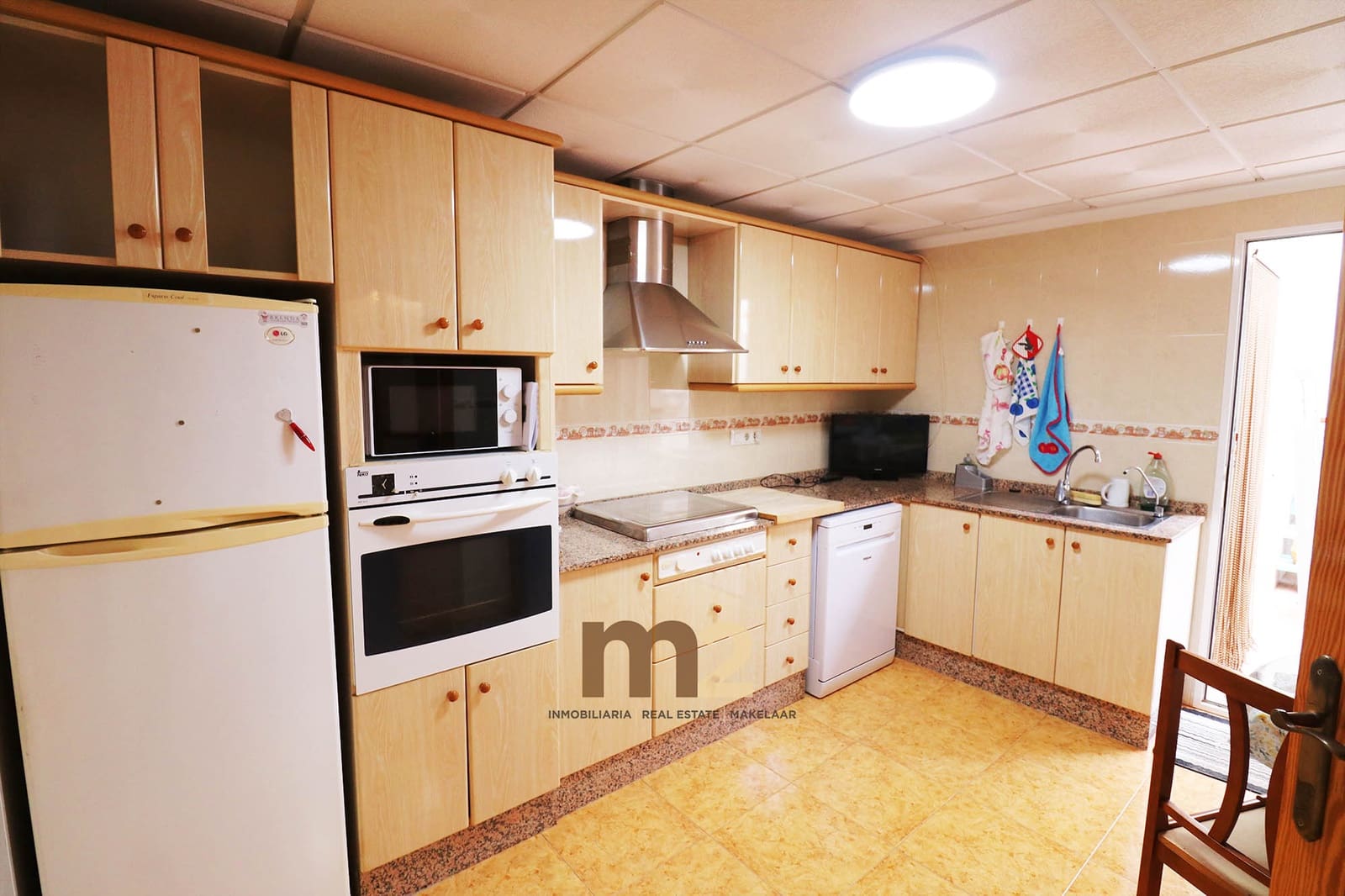 3 bedroom Townhouse for rent in Guardamar del Segura - € 900 (Ref: 9937061)