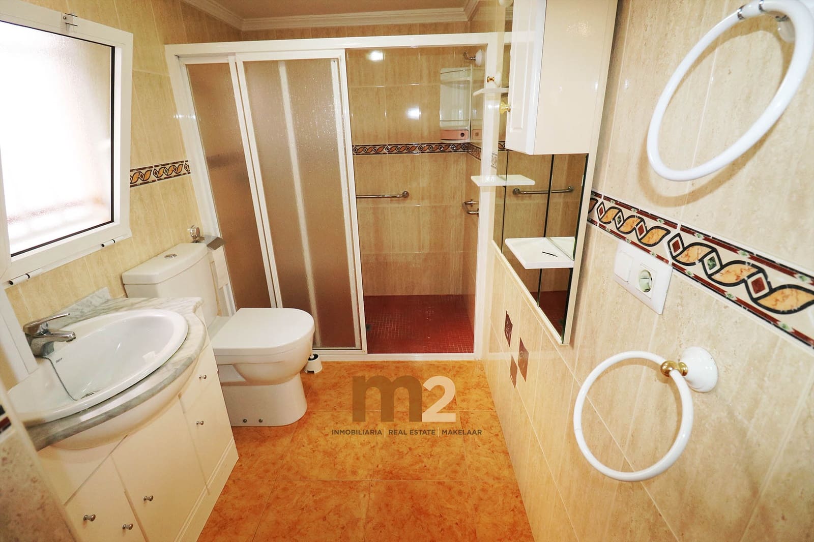 3 bedroom Townhouse for rent in Guardamar del Segura - € 900 (Ref: 9937061)