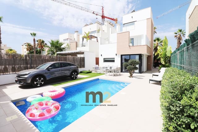 3 soverom Villa til salgs i El Raso, Guardamar del Segura med svømmebasseng garasje - € 450 000 (Ref: 9973789)