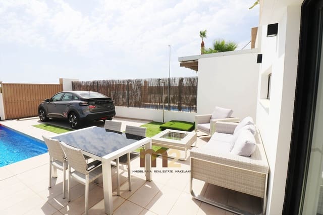 3 soverom Villa til salgs i El Raso, Guardamar del Segura med svømmebasseng garasje - € 450 000 (Ref: 9973789)