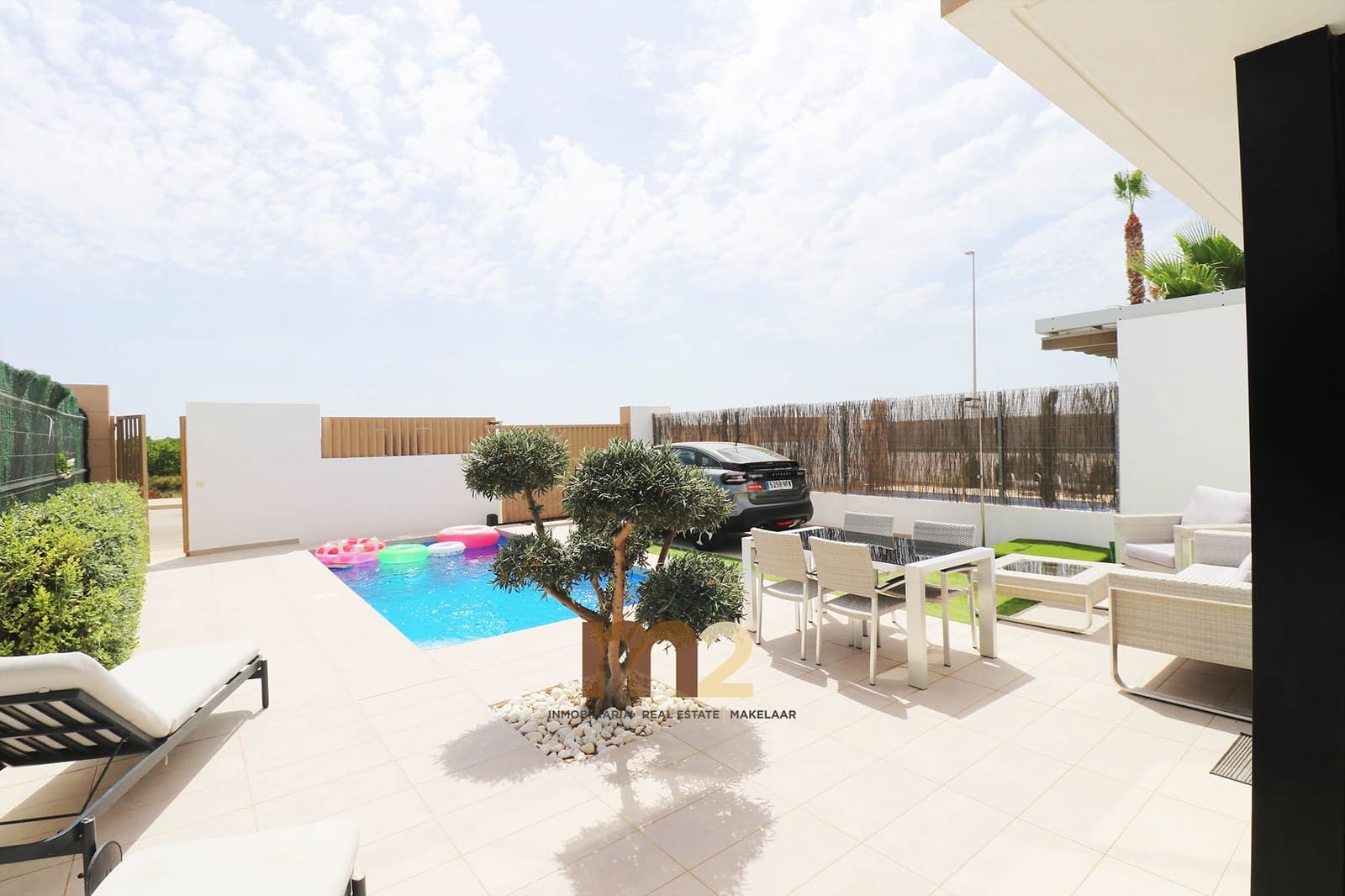 3 bedroom Villa for sale in Guardamar del Segura with pool garage - € 450,000 (Ref: 9973789)