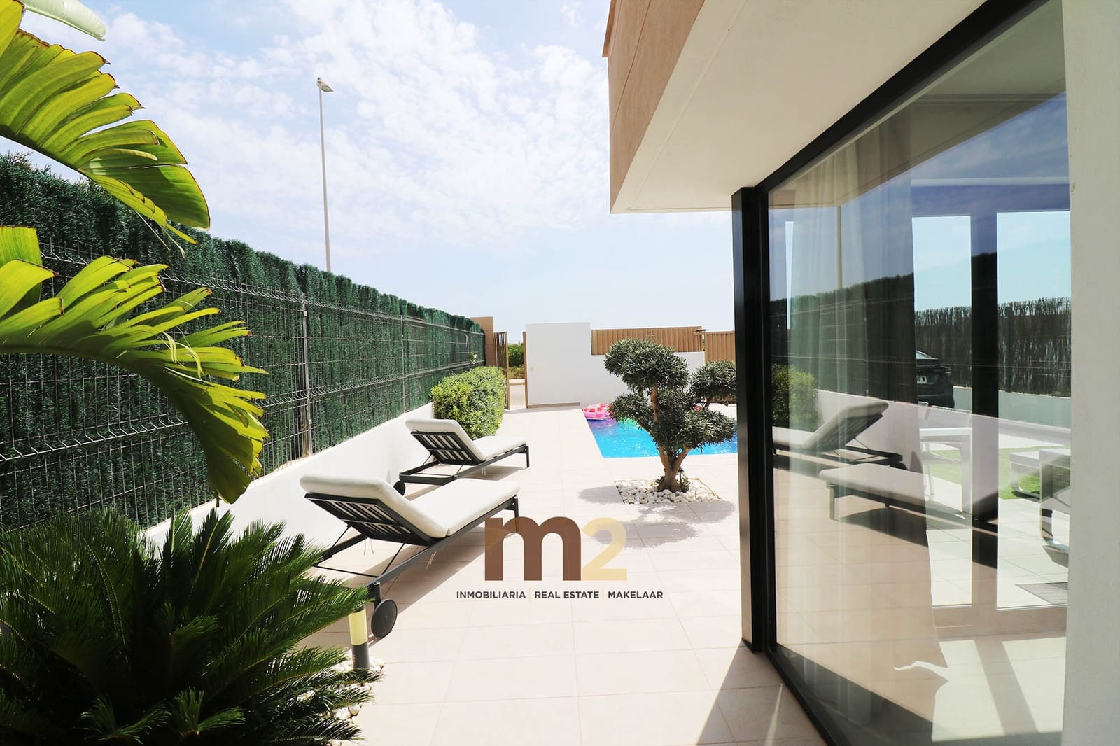 3 bedroom Villa for sale in Guardamar del Segura with pool garage - € 450,000 (Ref: 9973789)