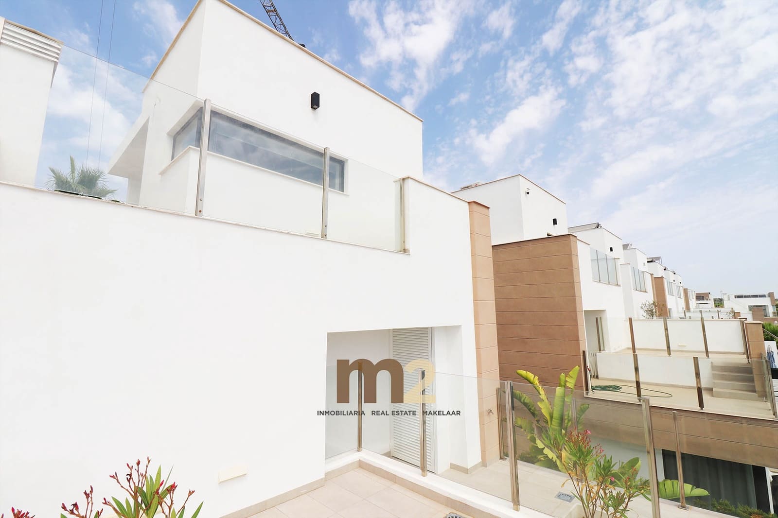 3 bedroom Villa for sale in Guardamar del Segura with pool garage - € 450,000 (Ref: 9973789)