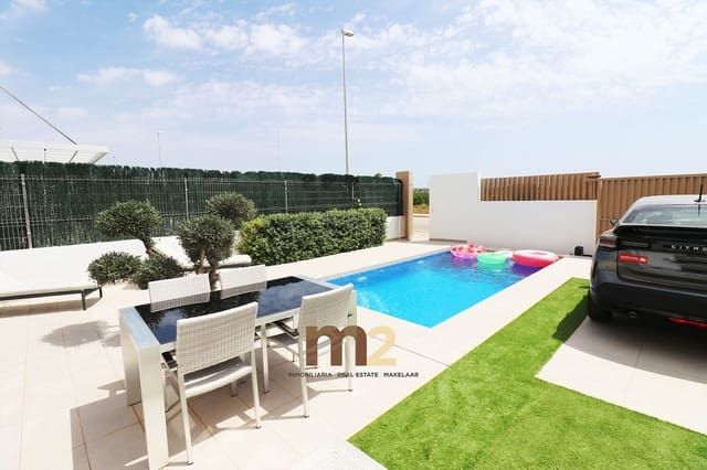 3 soverom Villa til salgs i El Raso, Guardamar del Segura med svømmebasseng garasje - € 450 000 (Ref: 9973789)
