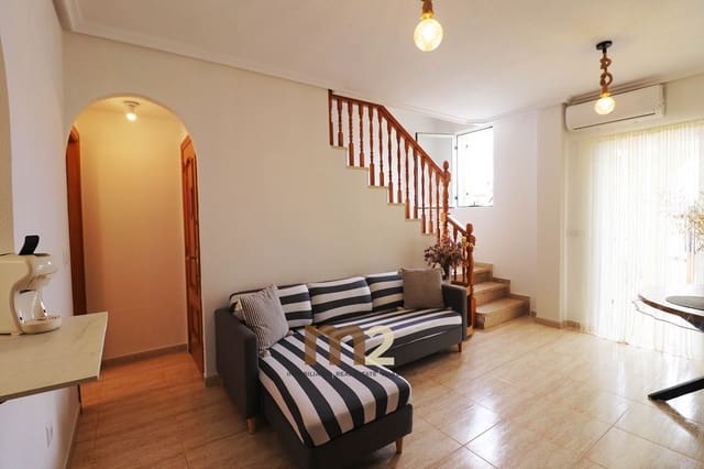 3 makuuhuone Bungalow vuokrattavana paikassa El Moncayo - El Pòrtic, Guardamar del Segura mukana 
autotalli - 1 000 € (Ref: 9974427)