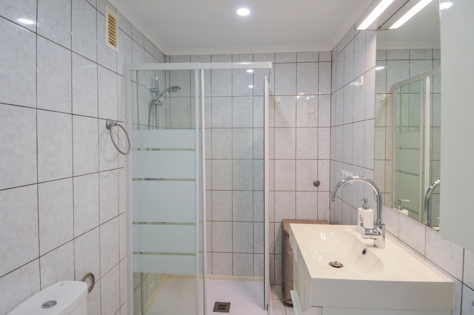 Apartamento de 1 habitación en Playa del Inglés en alquiler con piscina garaje - 1.200 € (Ref: 10013447)