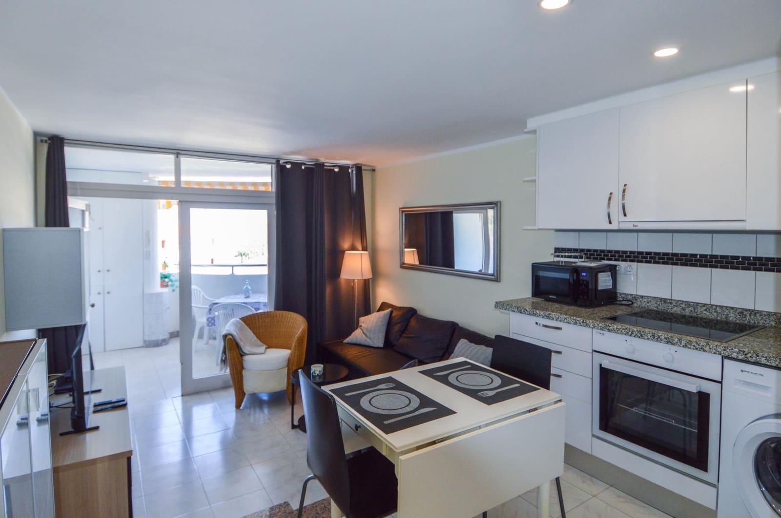 Apartamento de 1 habitación en Playa del Inglés en alquiler con piscina garaje - 1.200 € (Ref: 10013447)