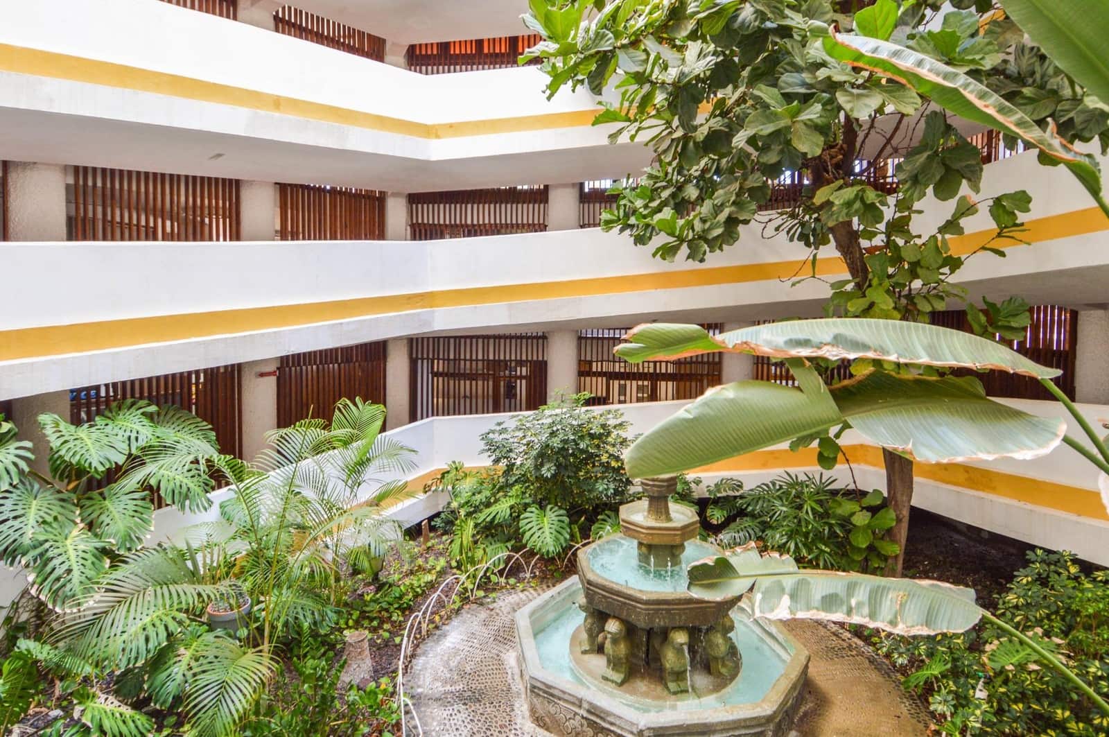 Apartamento de 1 habitación en Playa del Inglés en alquiler con piscina garaje - 1.200 € (Ref: 10013447)