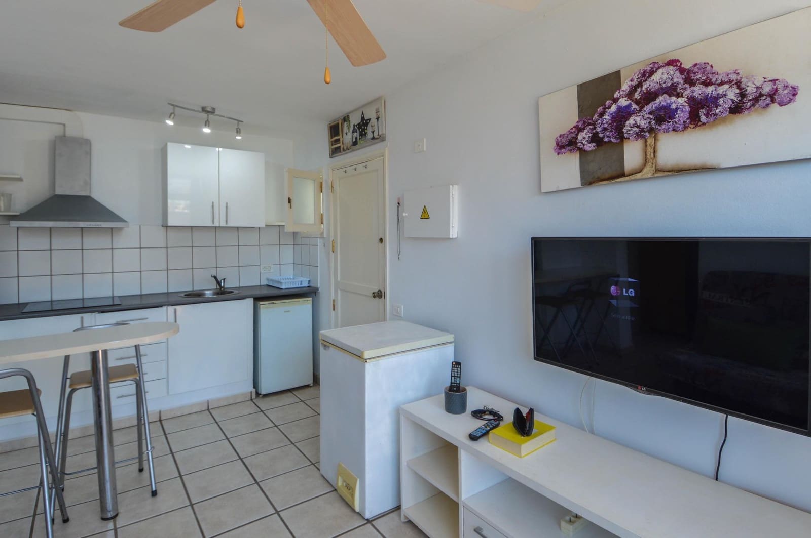 1 bedroom Apartment for sale in Puerto Rico with pool - € 185,000 (Ref: 10030676)