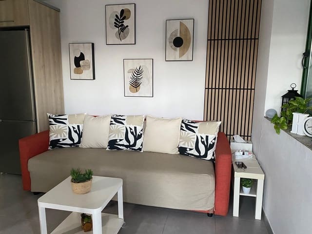 2 Zimmer Bungalow zu vermieten in San Bartolomé de Tirajana mit Pool - 1.400 € (Ref: 10035487)