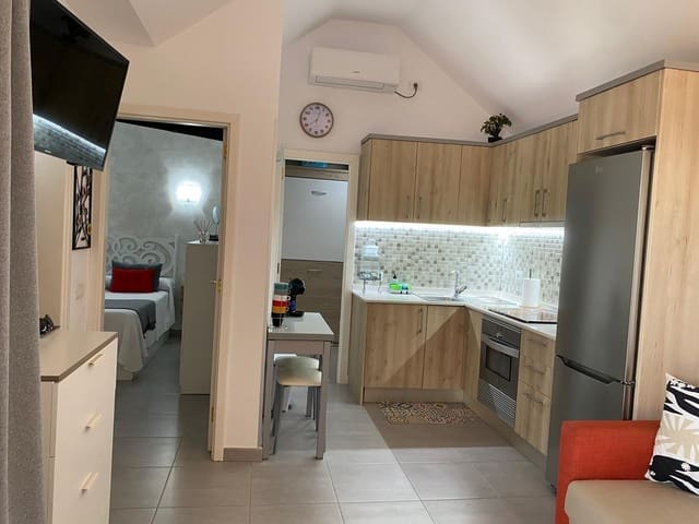 2 Zimmer Bungalow zu vermieten in San Bartolomé de Tirajana mit Pool - 1.400 € (Ref: 10035487)