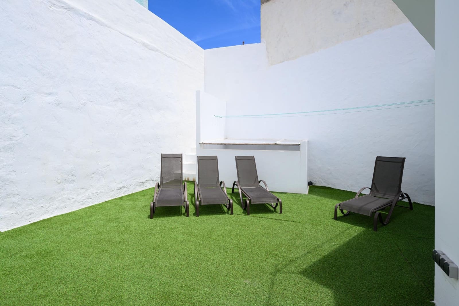 5 sypialnia Hotel na sprzedaż w Las Palmas de Gran Canaria - 375 000 € (Ref: 10035490)