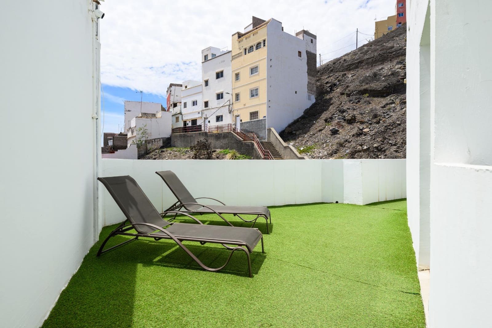 5 sypialnia Hotel na sprzedaż w Las Palmas de Gran Canaria - 375 000 € (Ref: 10035490)