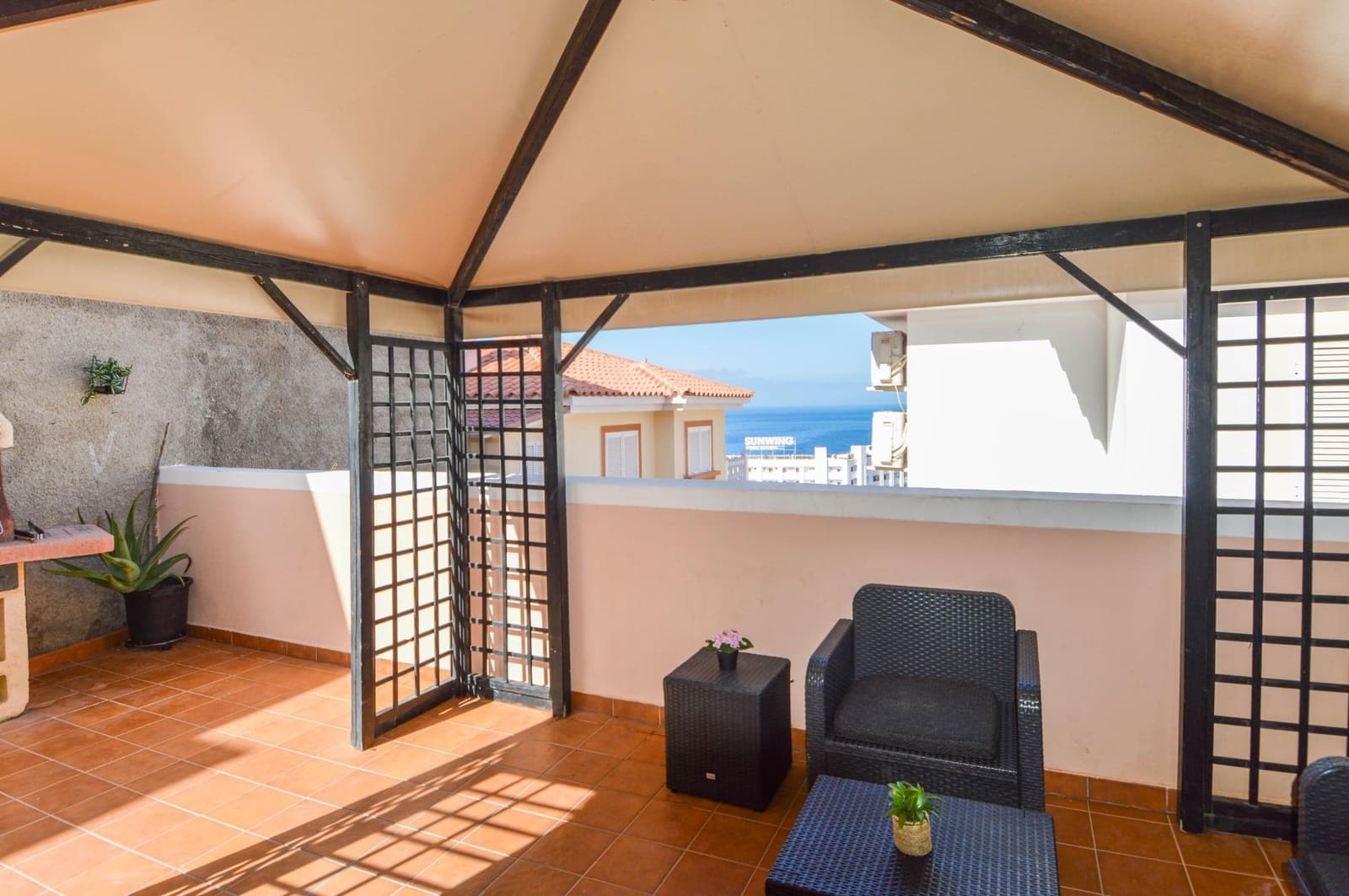 2 Zimmer Apartment zu vermieten in Mogan mit Garage - 1.700 € (Ref: 10043139)