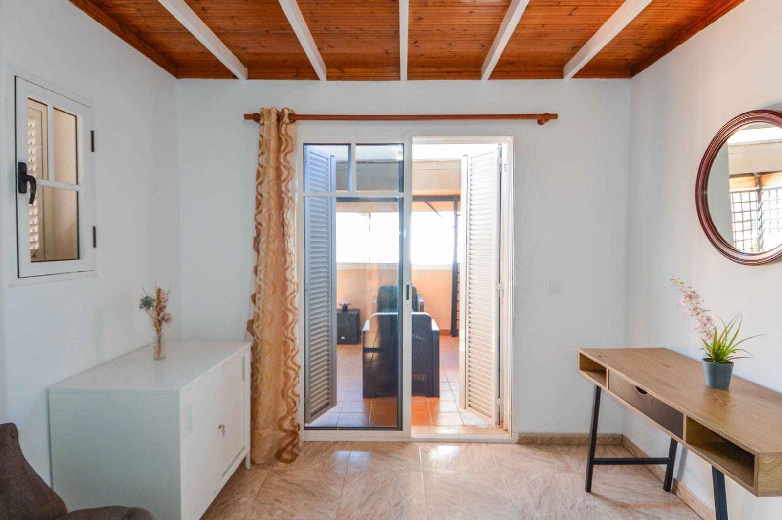 2 Zimmer Apartment zu vermieten in Mogan mit Garage - 1.700 € (Ref: 10043139)