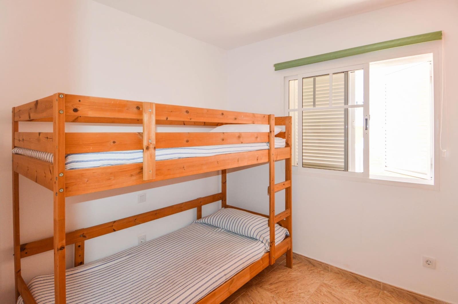 2 Zimmer Apartment zu vermieten in Mogan mit Garage - 1.700 € (Ref: 10043139)