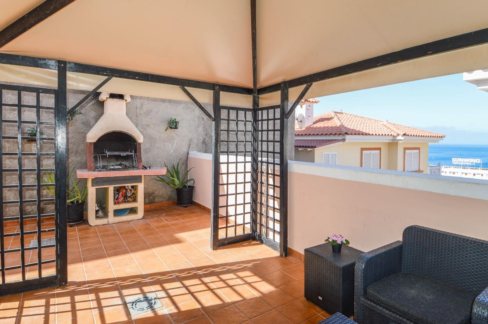 2 Zimmer Apartment zu vermieten in Mogan mit Garage - 1.700 € (Ref: 10043139)