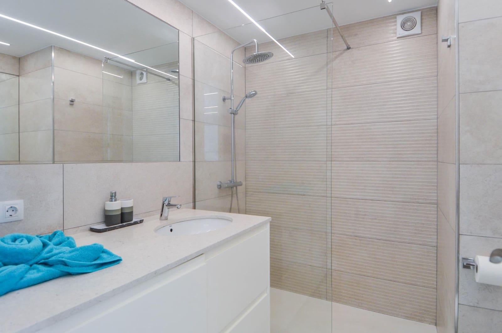 2 soverom Leilighet til salgs i Patalavaca - € 360 000 (Ref: 10055438)