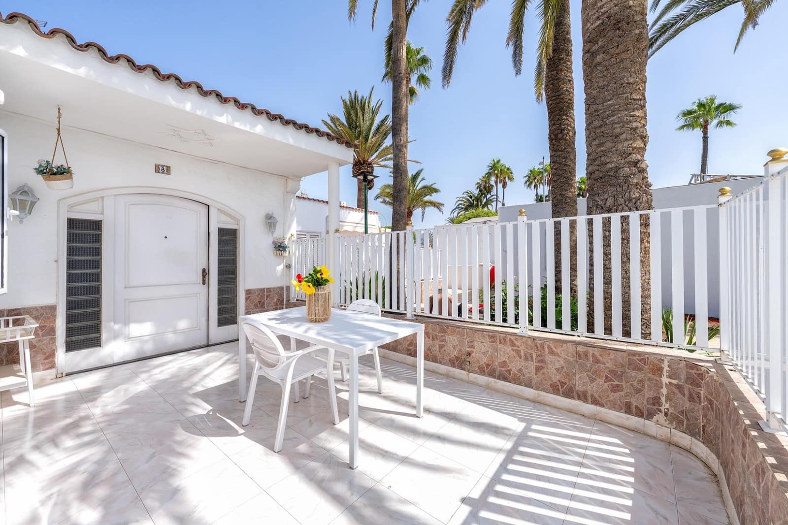 3 bedroom Villa for sale in Playa del Ingles with pool - € 620,000 (Ref: 10055439)